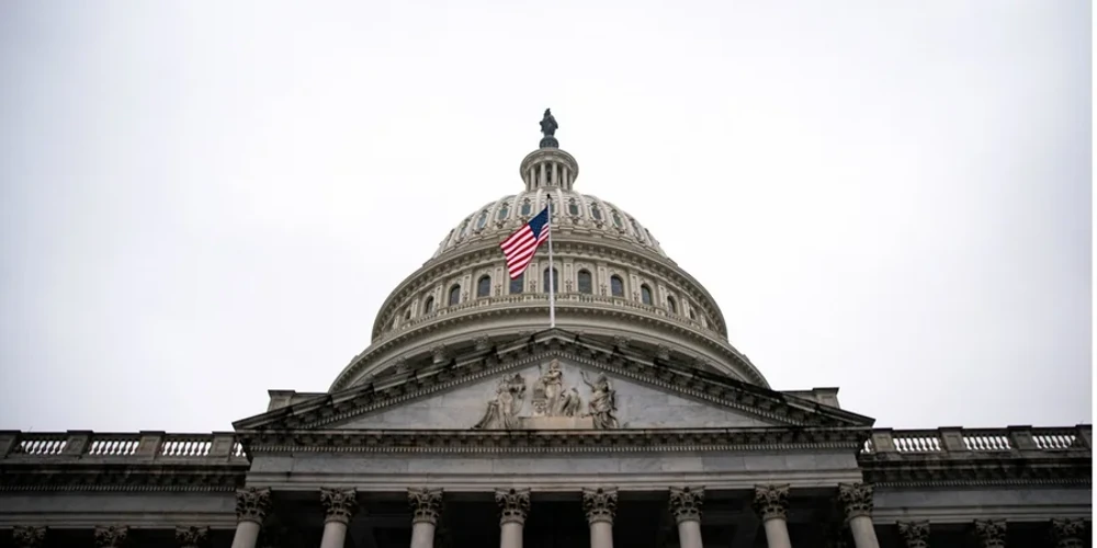 Сенатори США, які підписали спільну заяву проти дозволу на імпорт російського дизеля